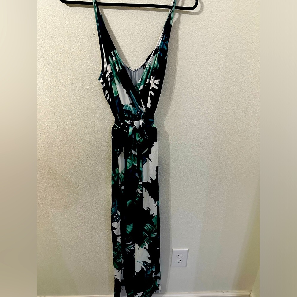 Women’s maxi dress.  Size XL